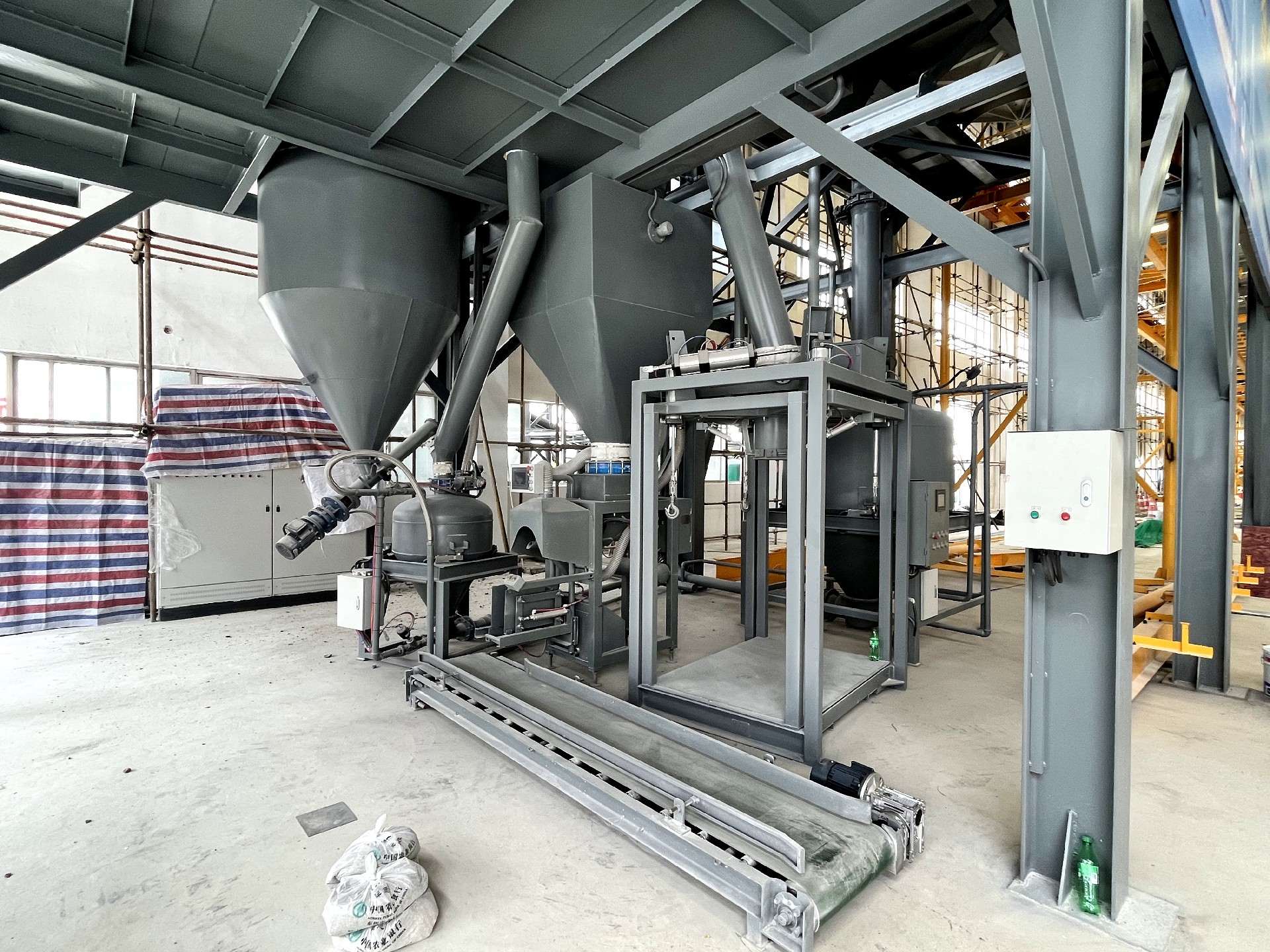 立轴行星式搅拌机：高匀质混合技术引领UHPC、新能源与粉体冶金产业升级